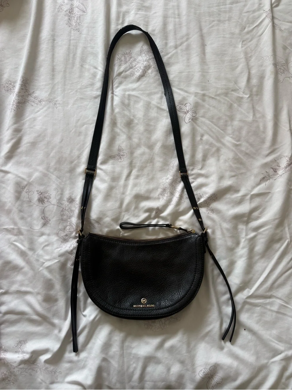 Michael Kors | Camden black pebbled messenger bag